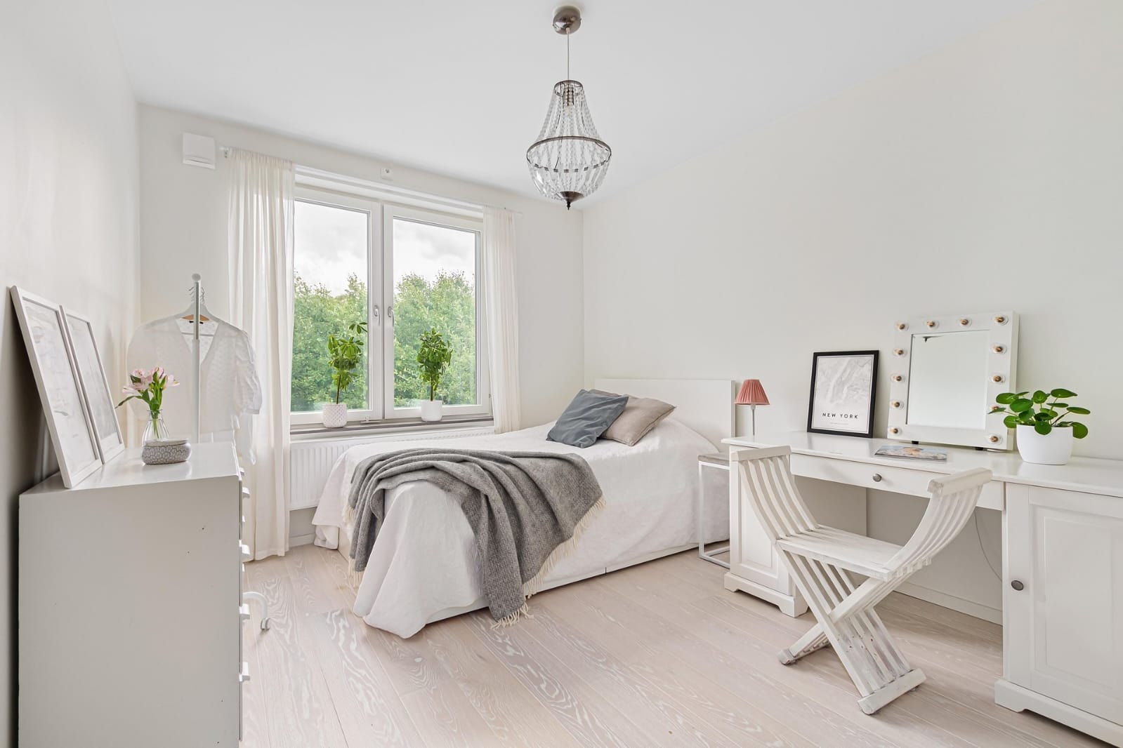 Luxury Interior Designer in Noida /Residential Architect in Noida / House Design Architect in Noida / Commercial Architect in Noida