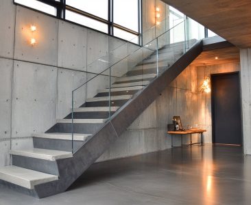 singhyashdeep_This_L-shaped_half-pace_staircase_is_a_bold_sta_a16fb91b-76c1-462c-8df0-600e3dfa3541_3-img